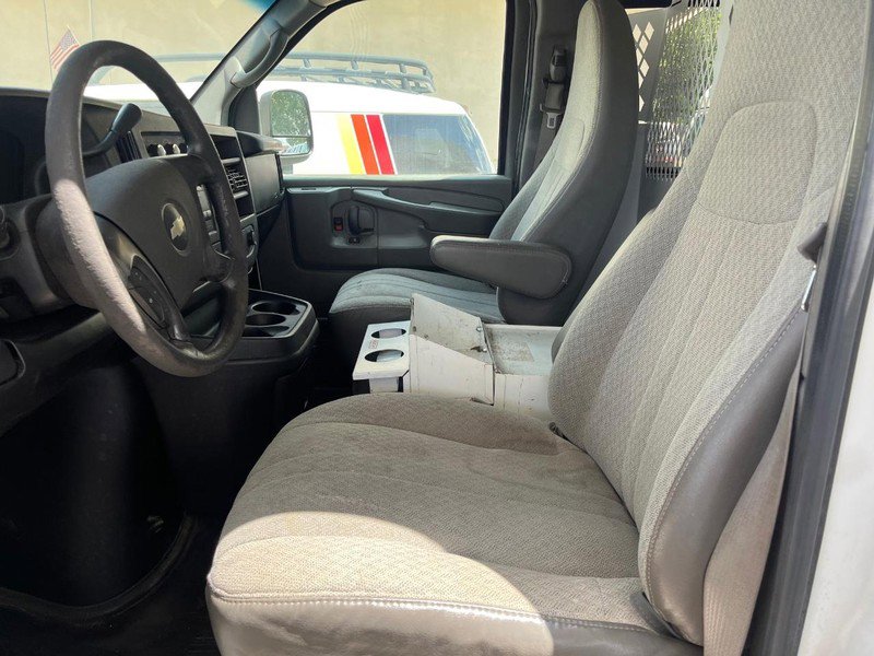 Used 2010 Chevrolet Express 1500 w/ Power Package image 8