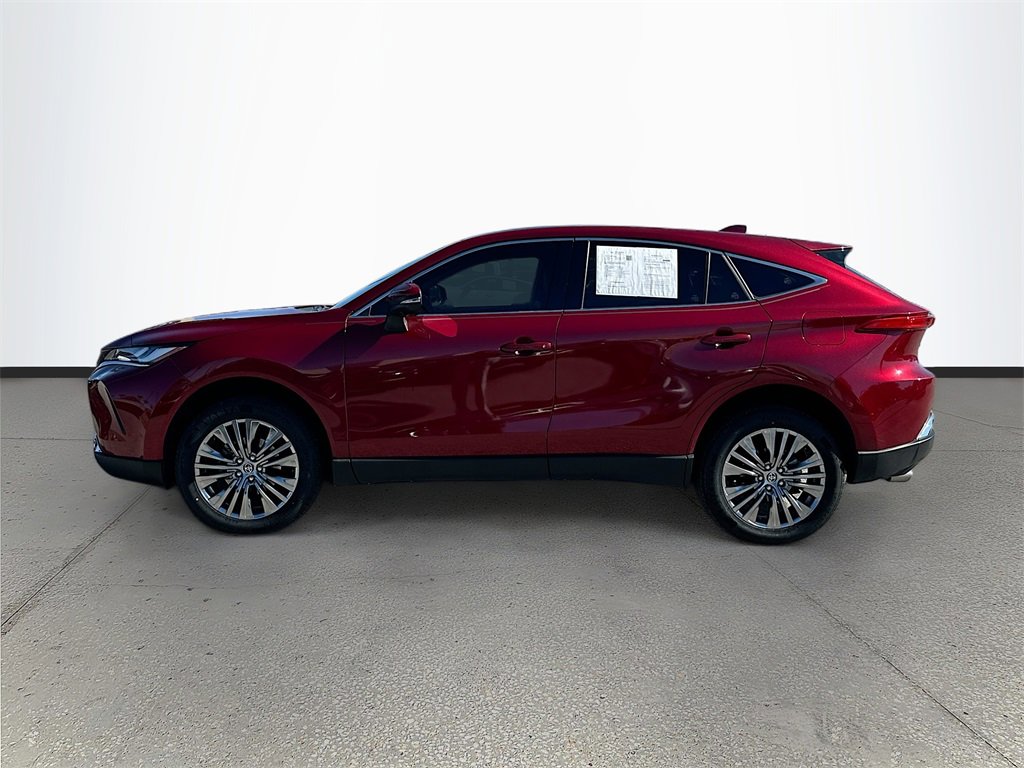 Used 2023 Toyota Venza Limited image 4