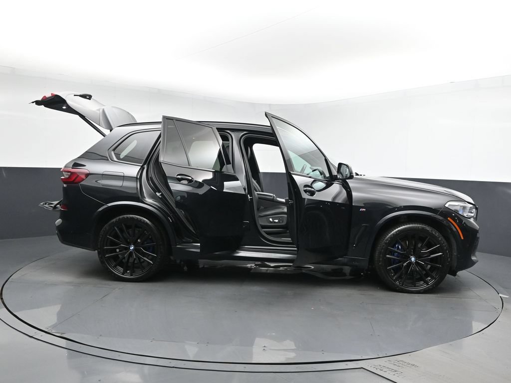 Used 2021 BMW X5 M50i AWD/4WD image 26