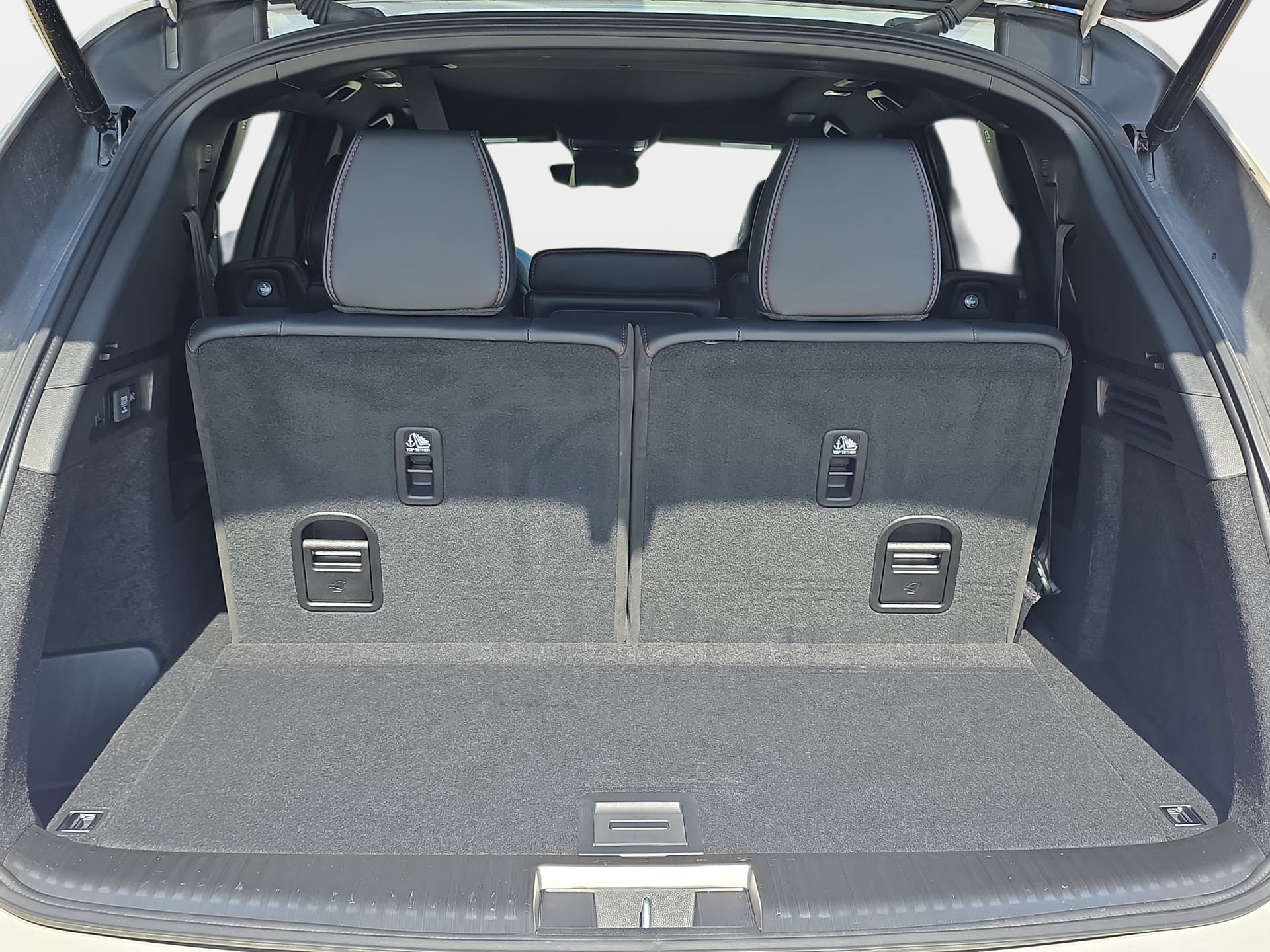 Used 2025 Acura MDX A-Spec w/ Advance Package AWD/4WD image 12
