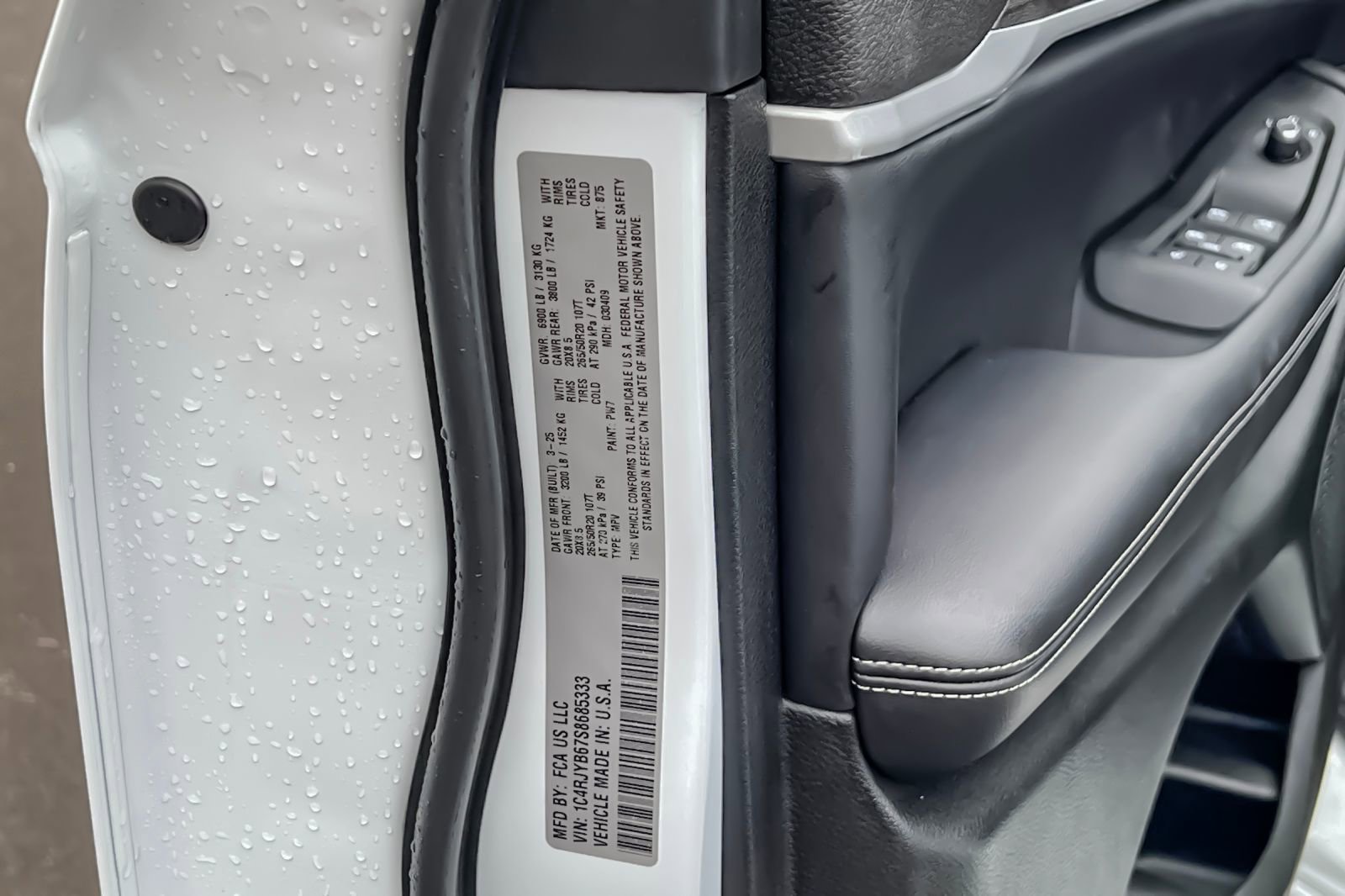 Used 2025 Jeep Grand Cherokee Limited 4xe image 42