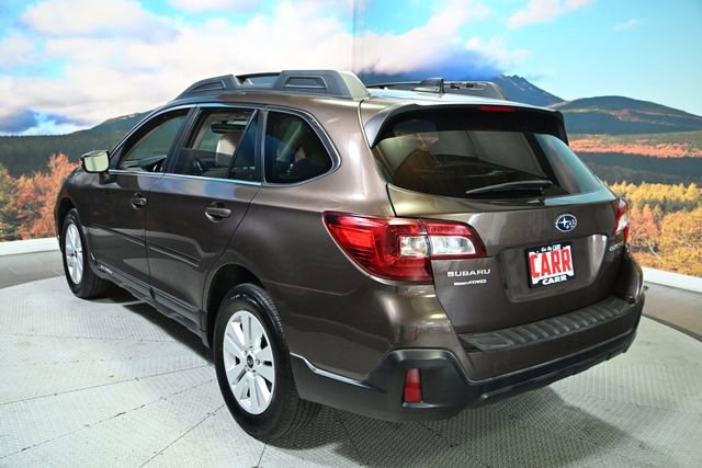 Used 2019 Subaru Outback 2.5i Premium image 11