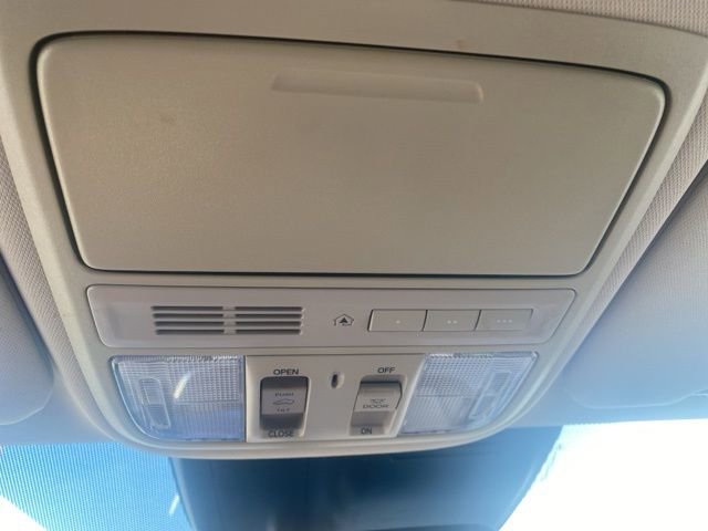 Used 2017 Honda CR-V Touring image 25