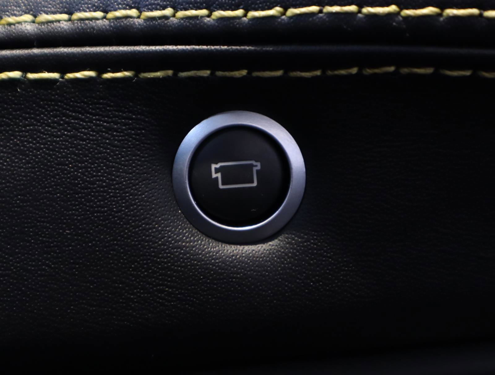 Used 2018 Ferrari 488 Spider Convertible RWD image 39