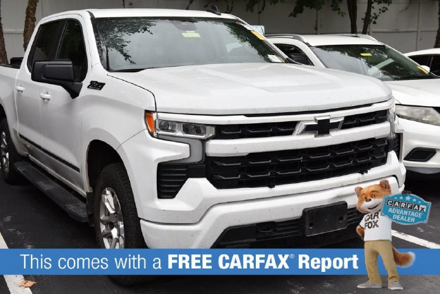 Used 2023 Chevrolet Silverado 1500 RST w/ Z71 Off-Road Package AWD/4WD image 2