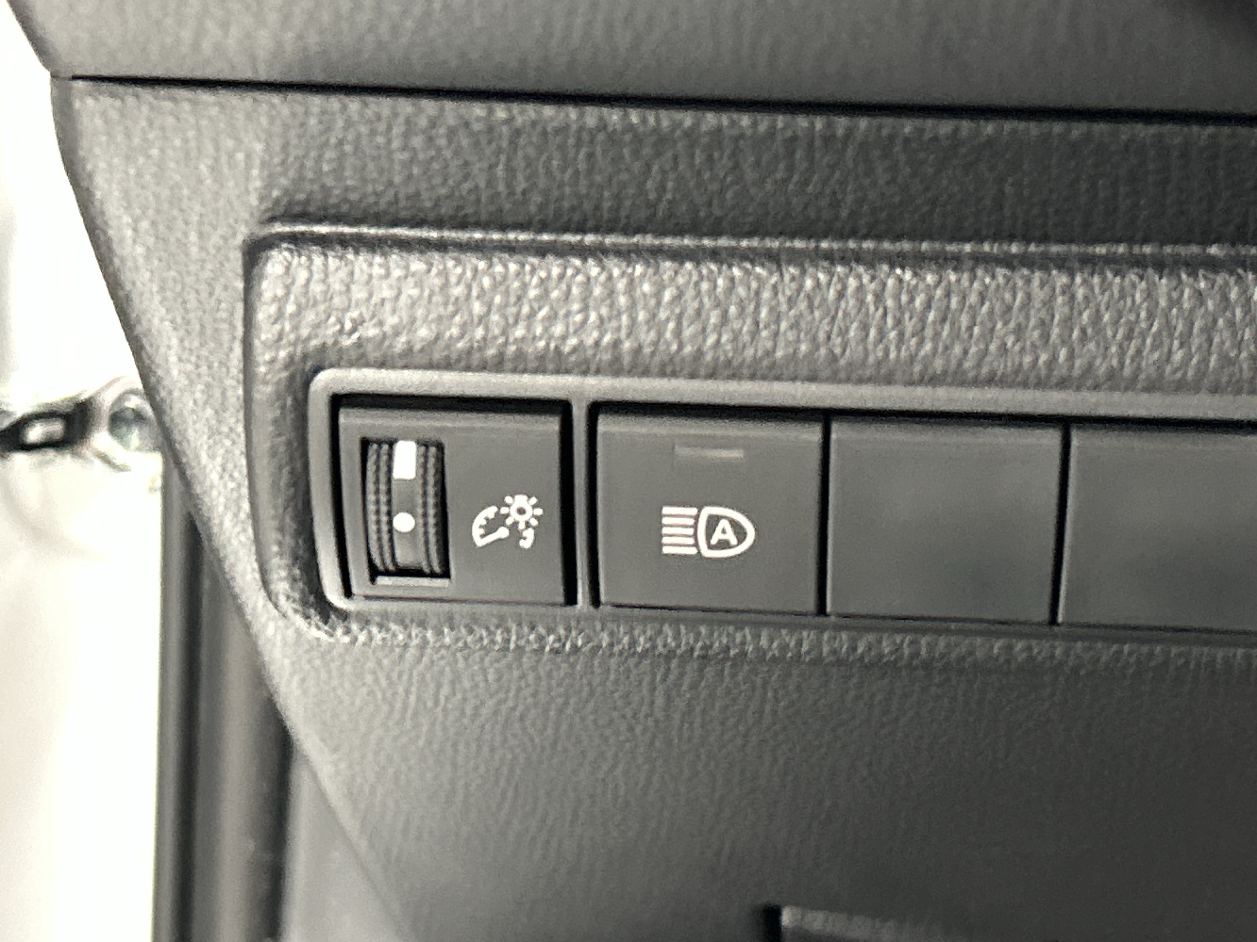 Used 2023 Toyota Corolla LE FWD image 28