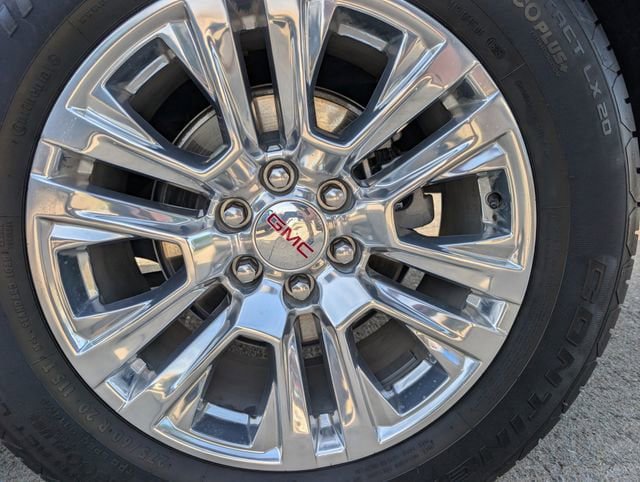 Certified 2025 GMC Yukon Denali AWD/4WD image 7