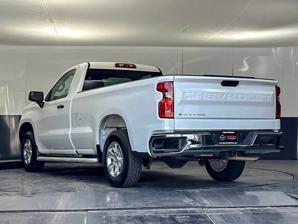 Used 2025 Chevrolet Silverado 1500 W/T RWD image 5