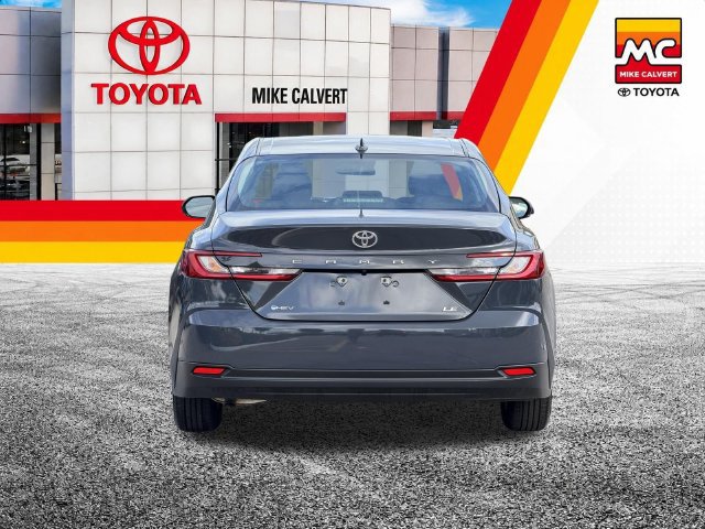 Used 2026 Toyota Camry LE FWD image 5
