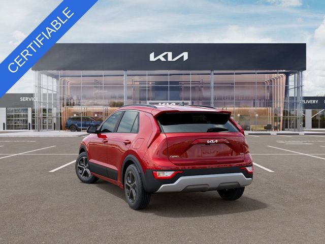 Certified 2025 Kia Niro LX image 4