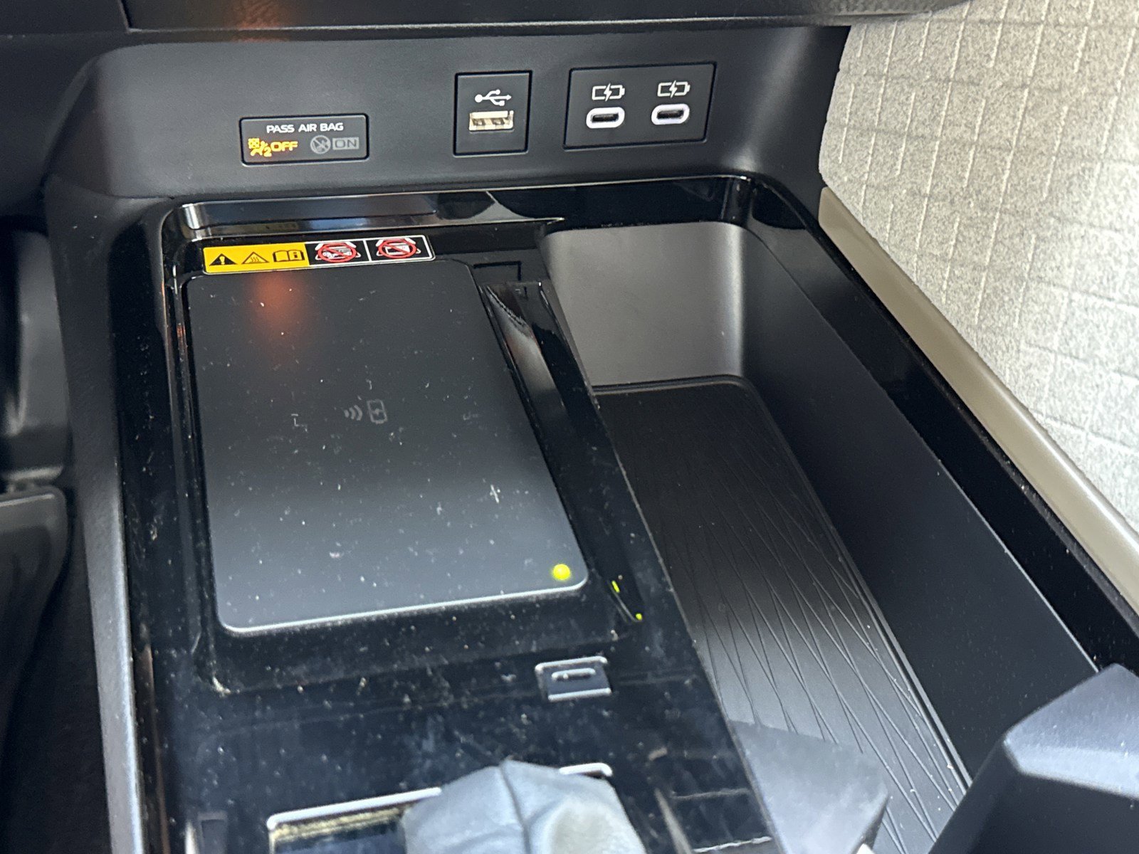 Used 2026 Toyota Camry XLE w/ Premium Plus Package image 31