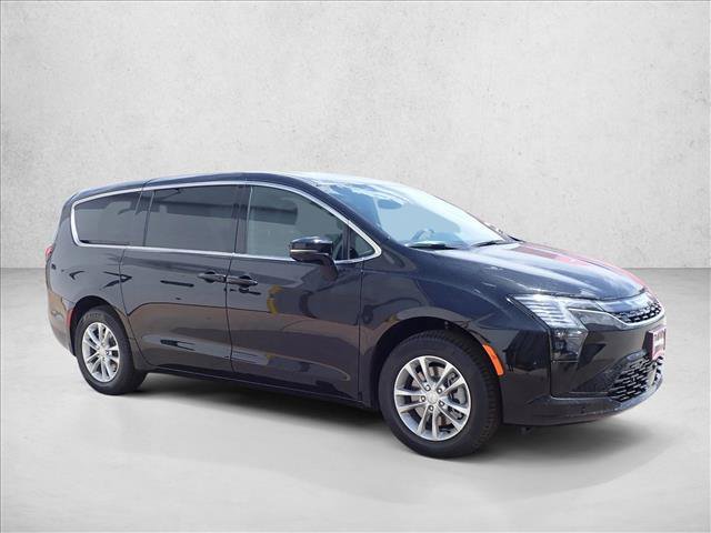 New 2027 Chrysler Pacifica Select AWD/4WD image 6