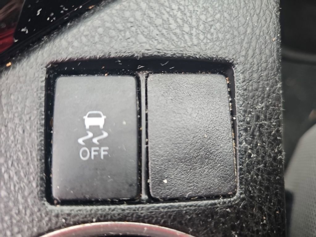 Used 2014 Toyota Corolla LE FWD image 11