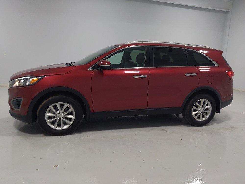 Used 2016 Kia Sorento LX w/ LX Convenience Package image 2