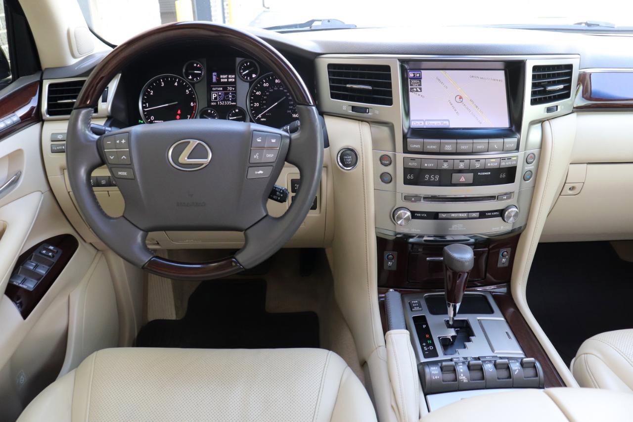 Used 2014 Lexus LX 570 4WD image 38