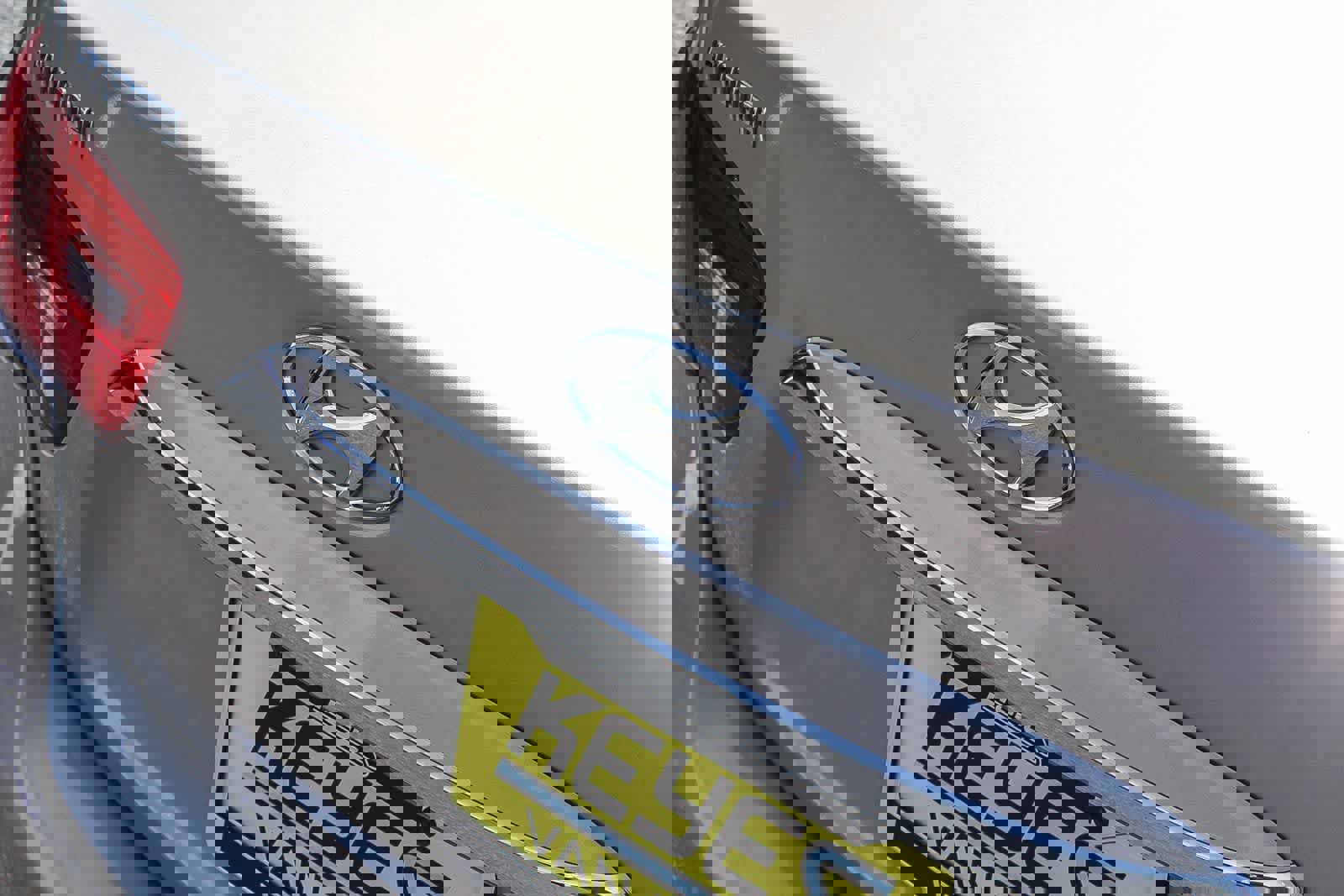 Used 2010 Hyundai Elantra GLS image 7