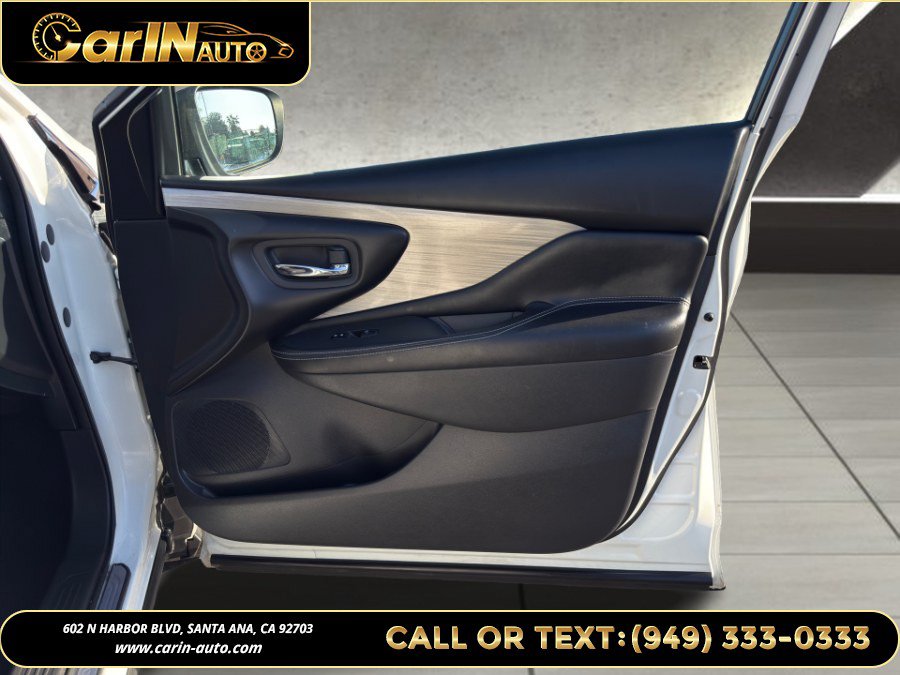 Used 2017 Nissan Murano S w/ Navigation Package FWD image 19