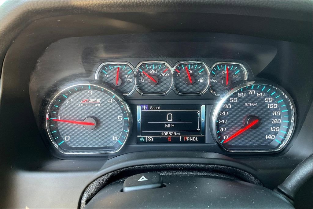 Used 2018 Chevrolet Suburban LT AWD/4WD image 13