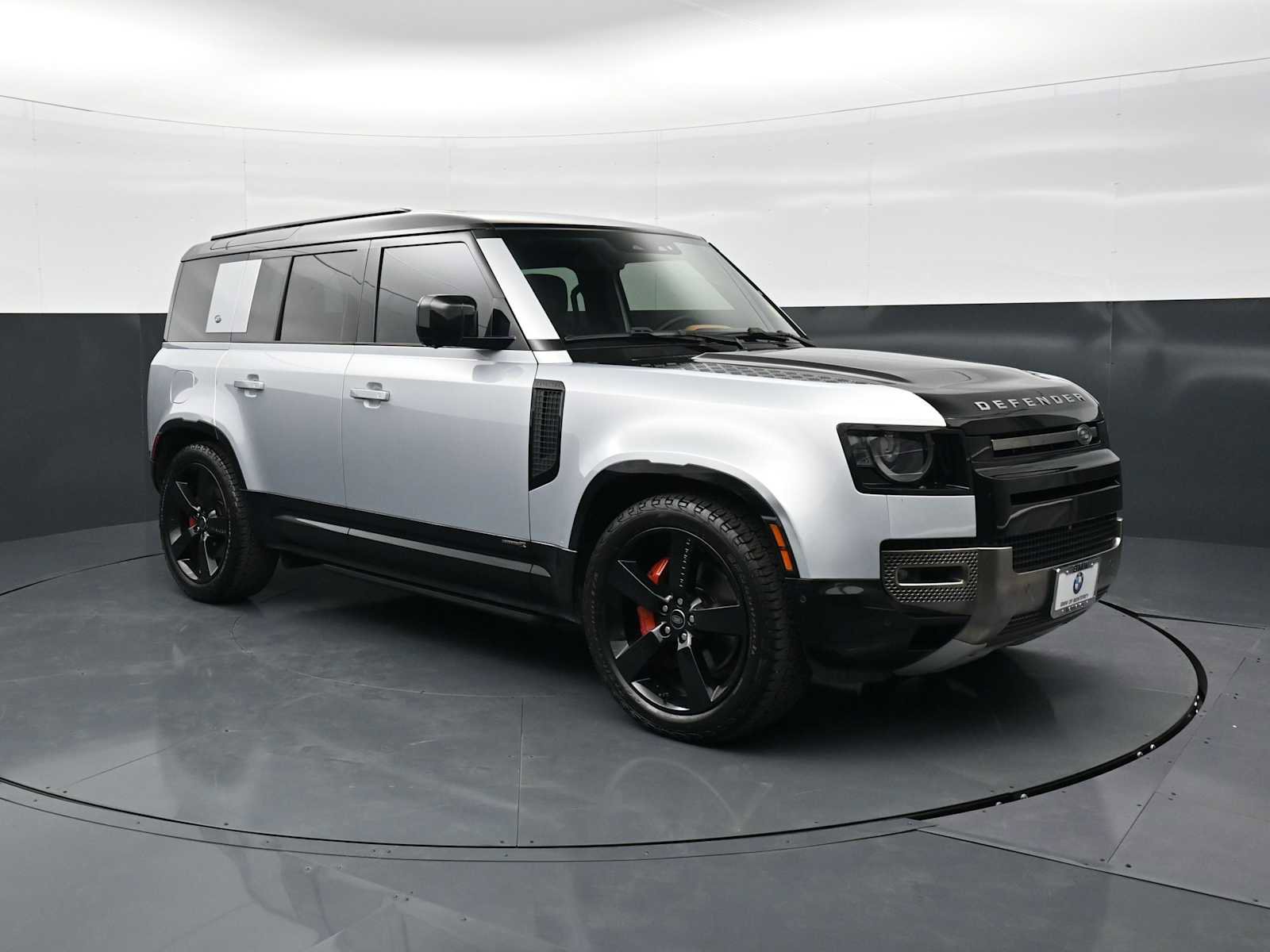 Used 2022 Land Rover Defender 110 X image 3