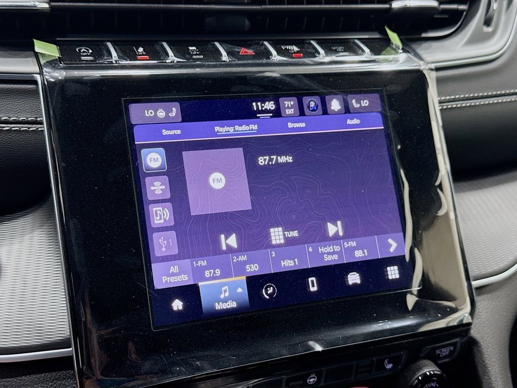 New 2025 Jeep Grand Cherokee Altitude image 34