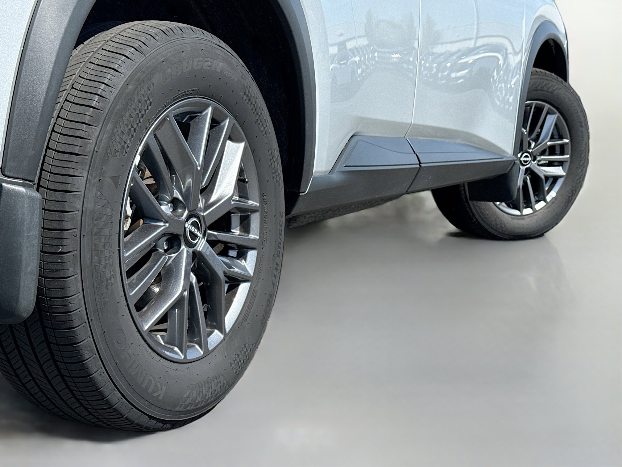 Certified 2025 Nissan Rogue S image 15