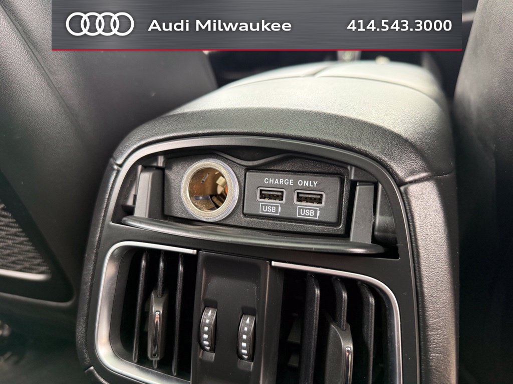 Used 2021 Maserati Levante AWD/4WD image 34