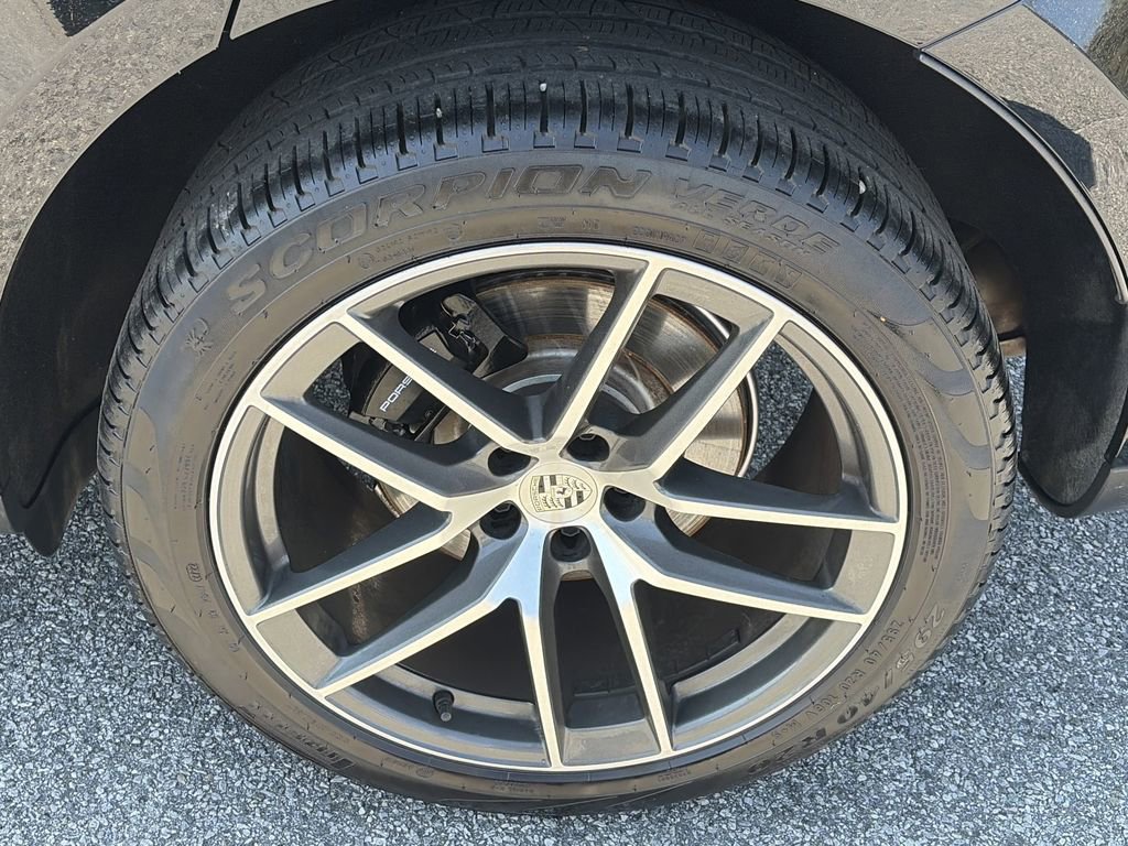 Used 2023 Porsche Macan image 29