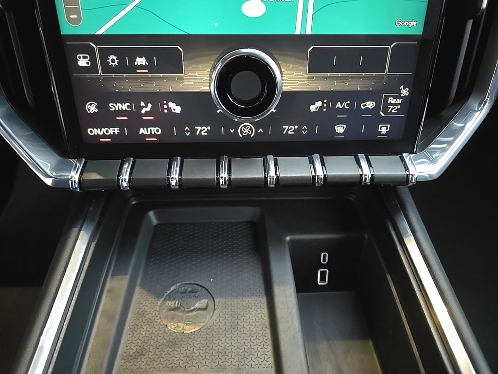 Used 2024 GMC Acadia Elevation image 16