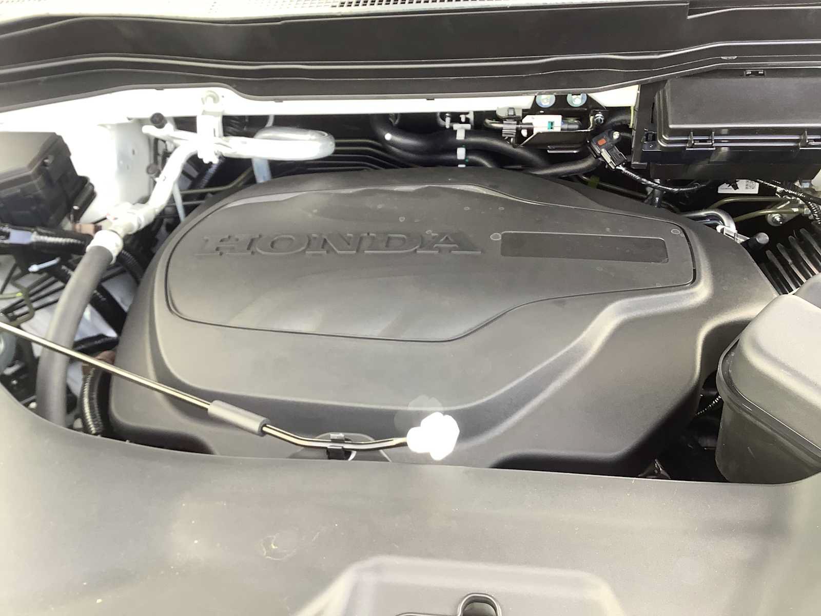 New 2026 Honda Ridgeline Black Edition image 9