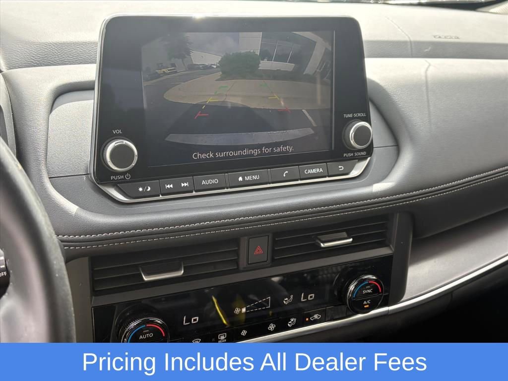 Used 2025 Nissan Rogue SV AWD/4WD image 10