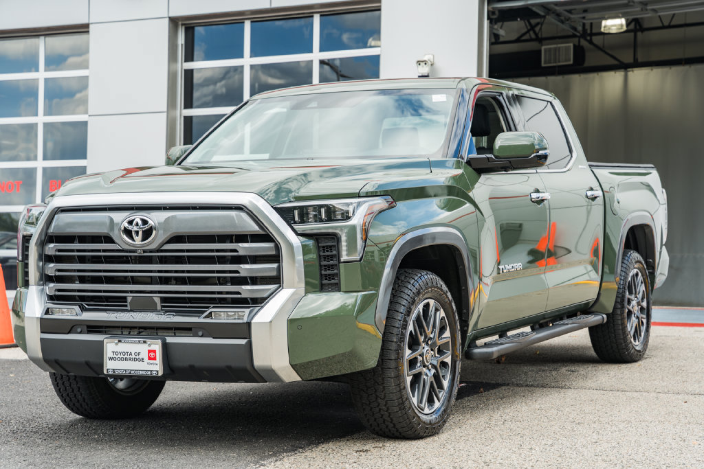 Used 2023 Toyota Tundra Limited AWD/4WD image 3