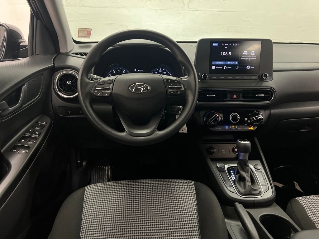 Used 2023 Hyundai Kona SE image 14