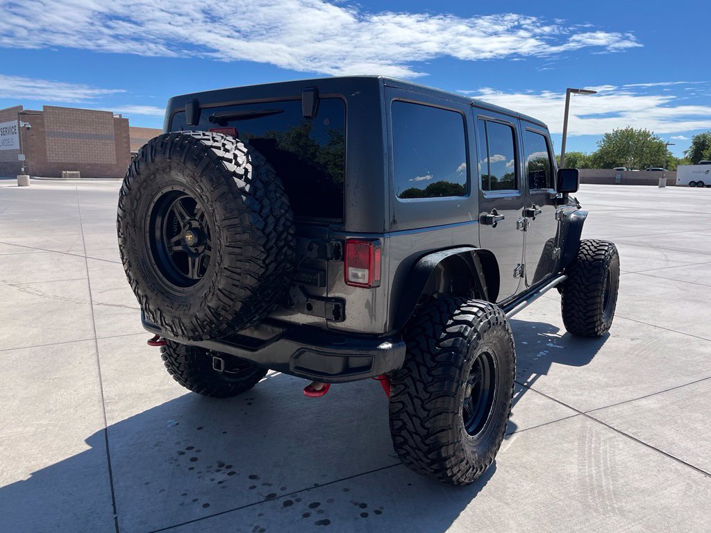 Used 2016 Jeep Wrangler Unlimited Rubicon AWD/4WD image 5
