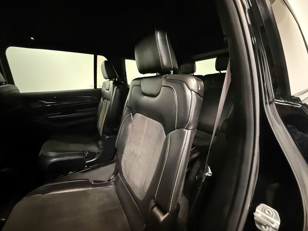 Used 2023 Jeep Grand Cherokee L Laredo AWD/4WD image 49
