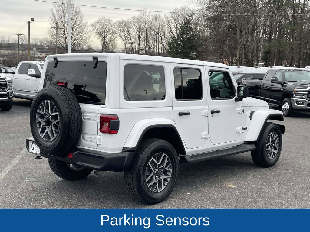 Certified 2025 Jeep Wrangler Sahara image 9