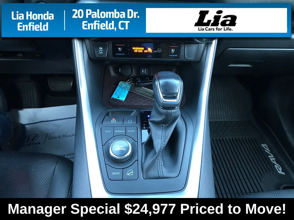 Used 2019 Toyota RAV4 Limited image 19