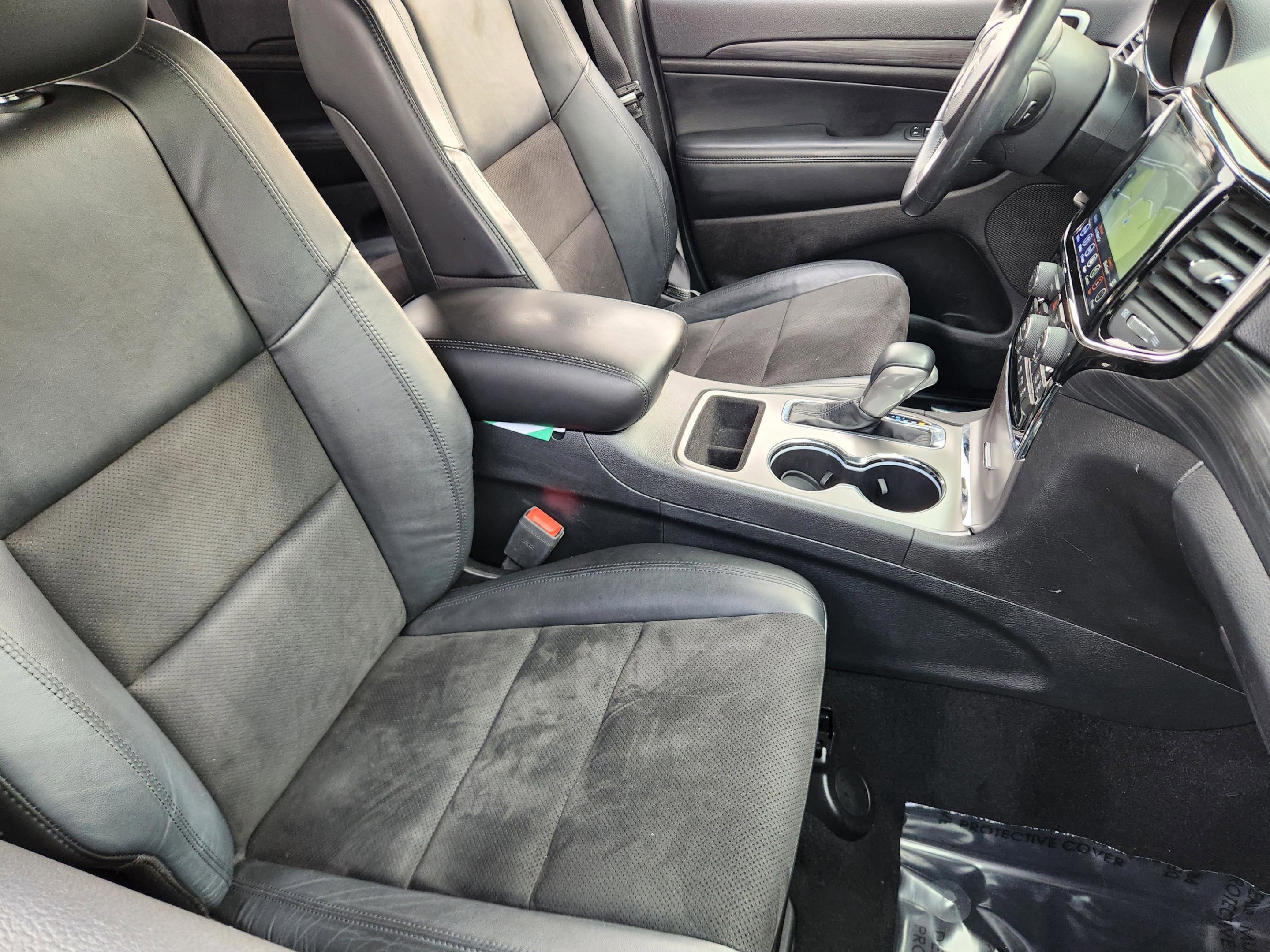 Used 2019 Jeep Grand Cherokee Altitude image 10