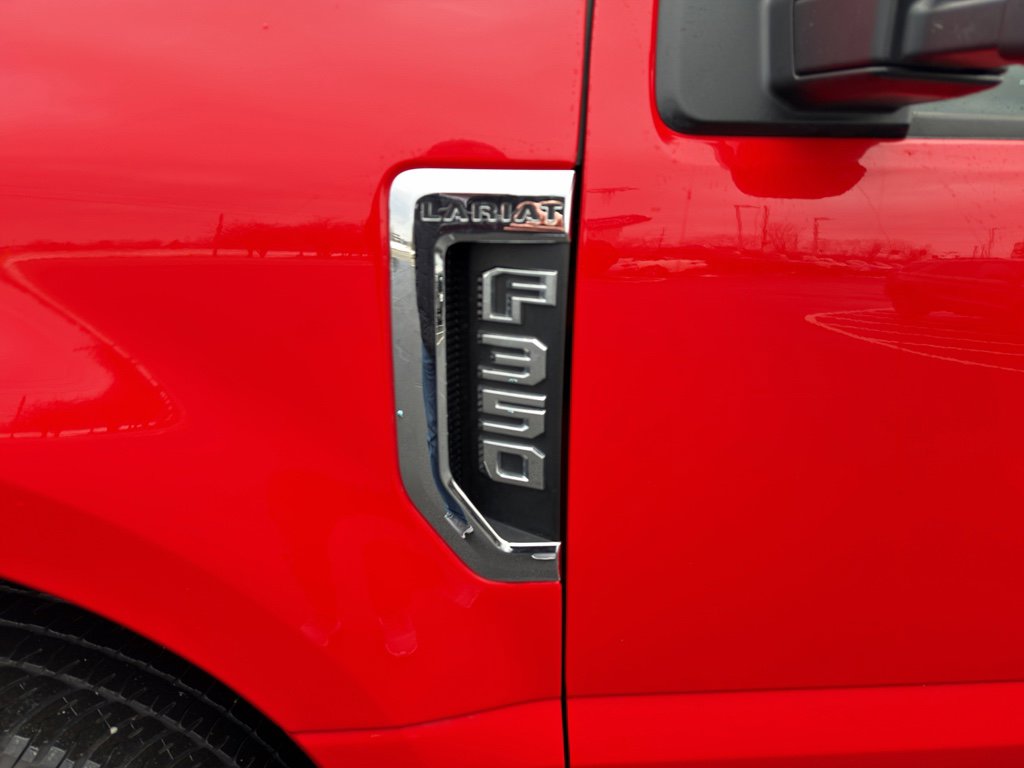 Used 2021 Ford F350 Lariat w/ Chrome Package image 12
