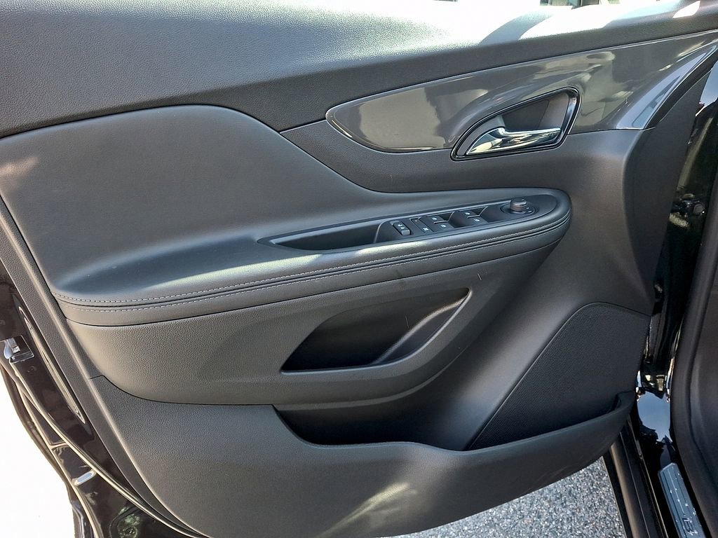 Used 2022 Buick Encore Preferred w/ Safety Package image 12