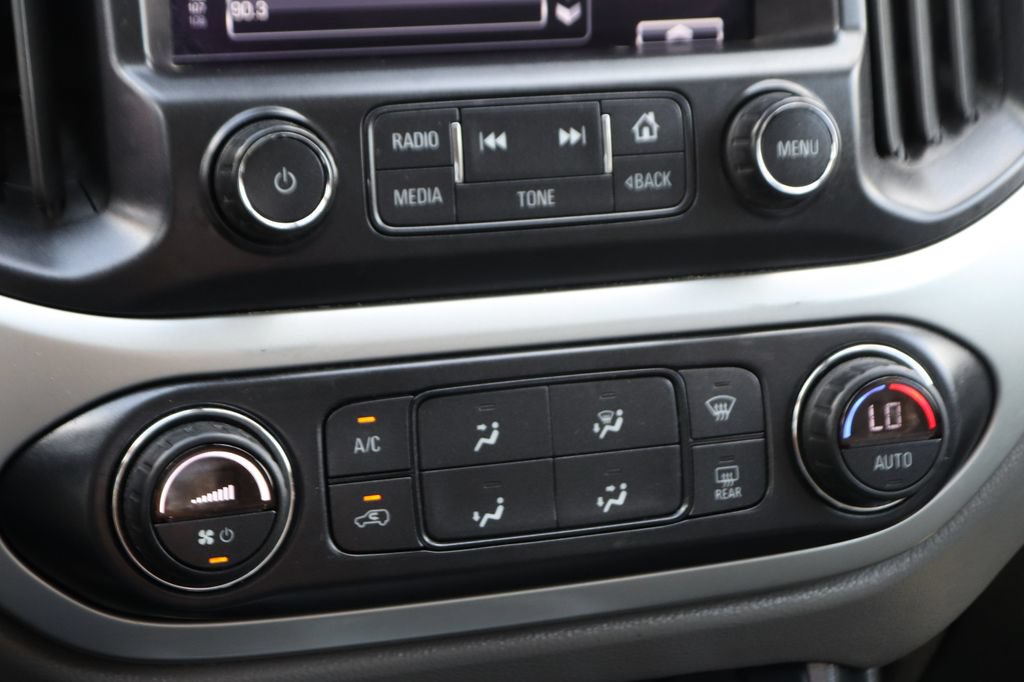 Used 2015 Chevrolet Colorado LT w/ Luxury Package RWD image 34