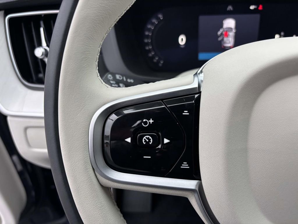 New 2026 Volvo XC60 B5 Ultra w/ Protection Package Premier image 17