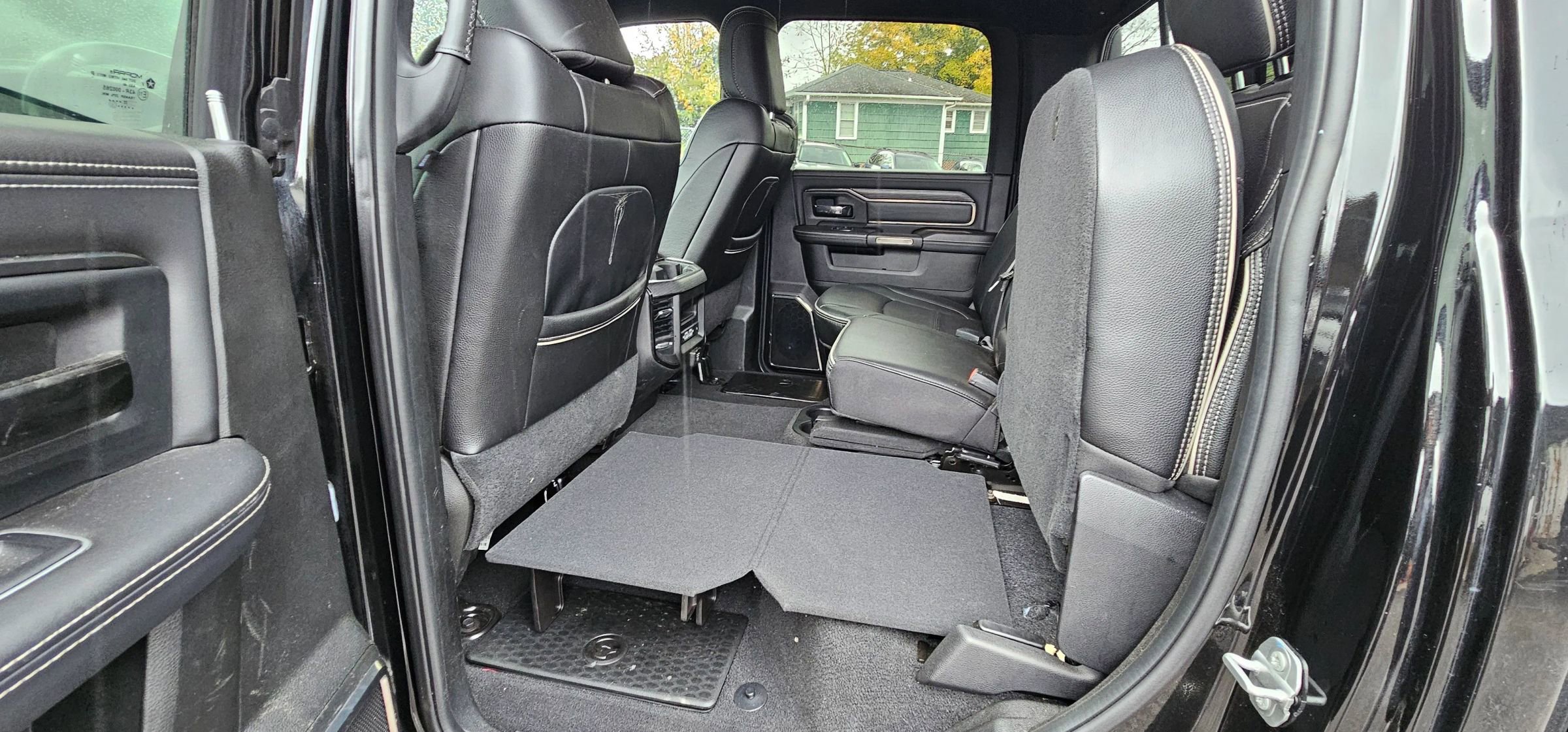 Used 2022 RAM 3500 Limited image 11