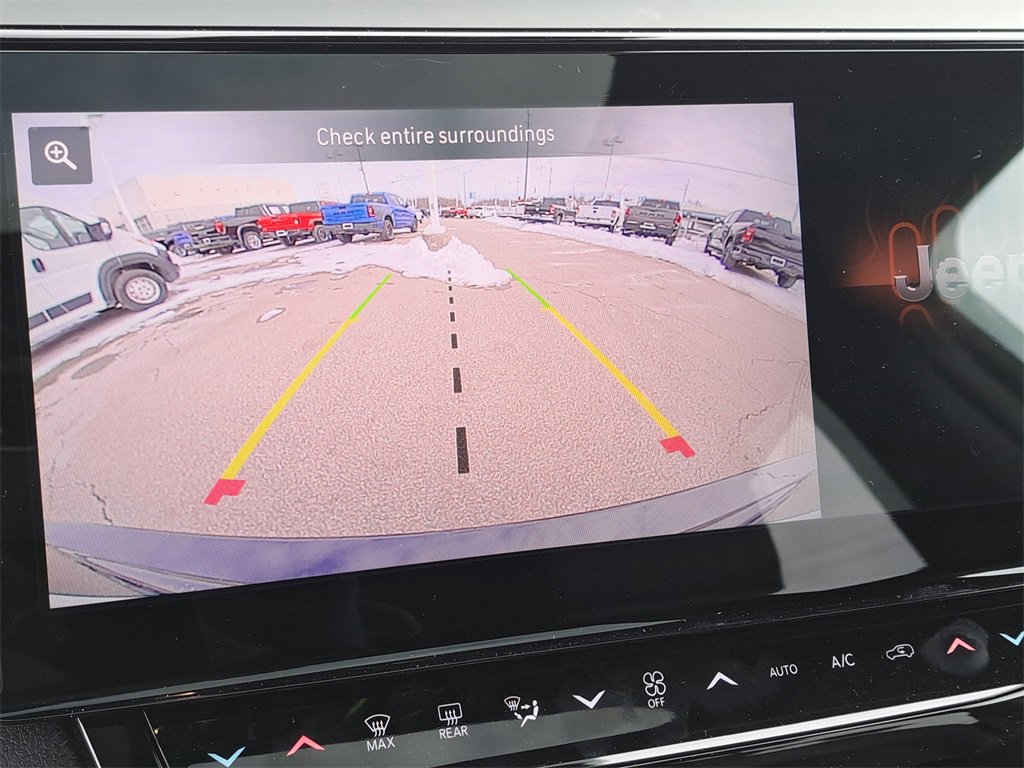 New 2026 Jeep Grand Cherokee L Laredo image 8