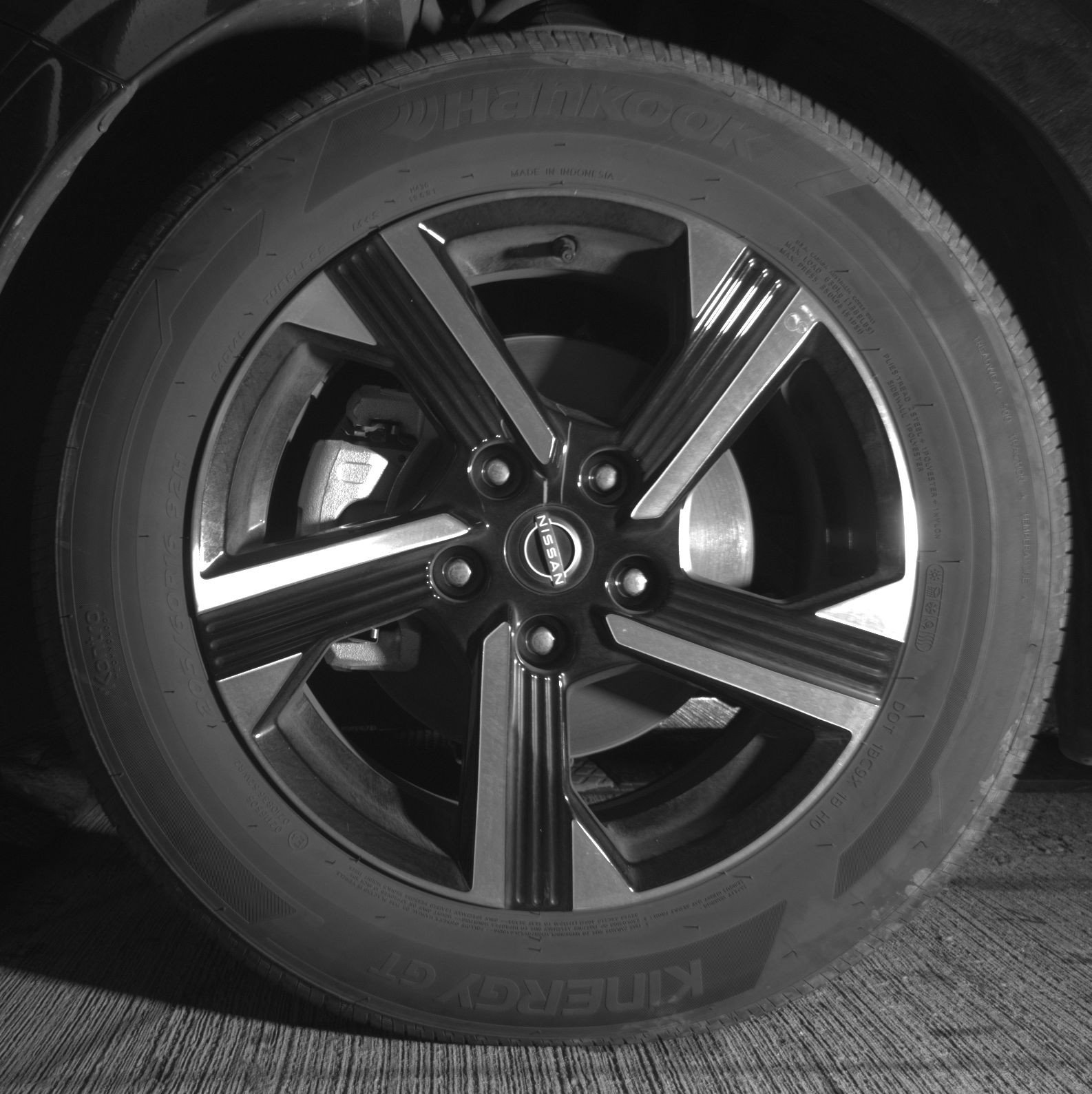 Used 2025 Nissan Sentra SV image 12