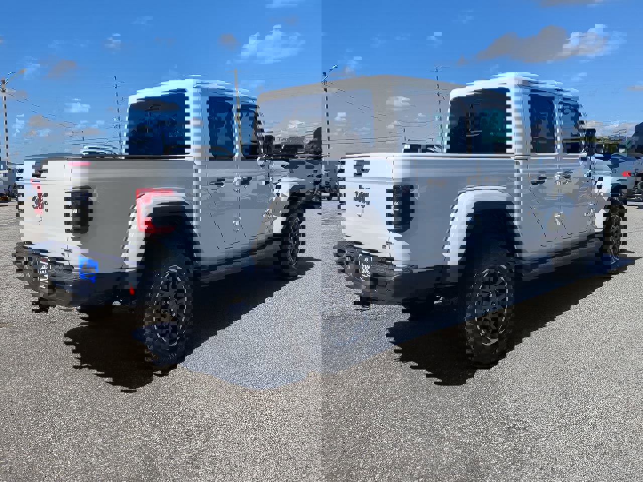 Certified 2021 Jeep Gladiator Overland w/ Popular Equipment Package image 3