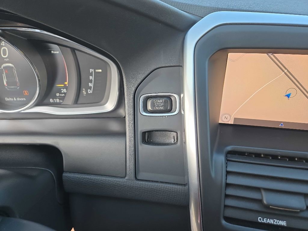 Used 2017 Volvo XC60 T6 Inscription w/ Climate Package image 22