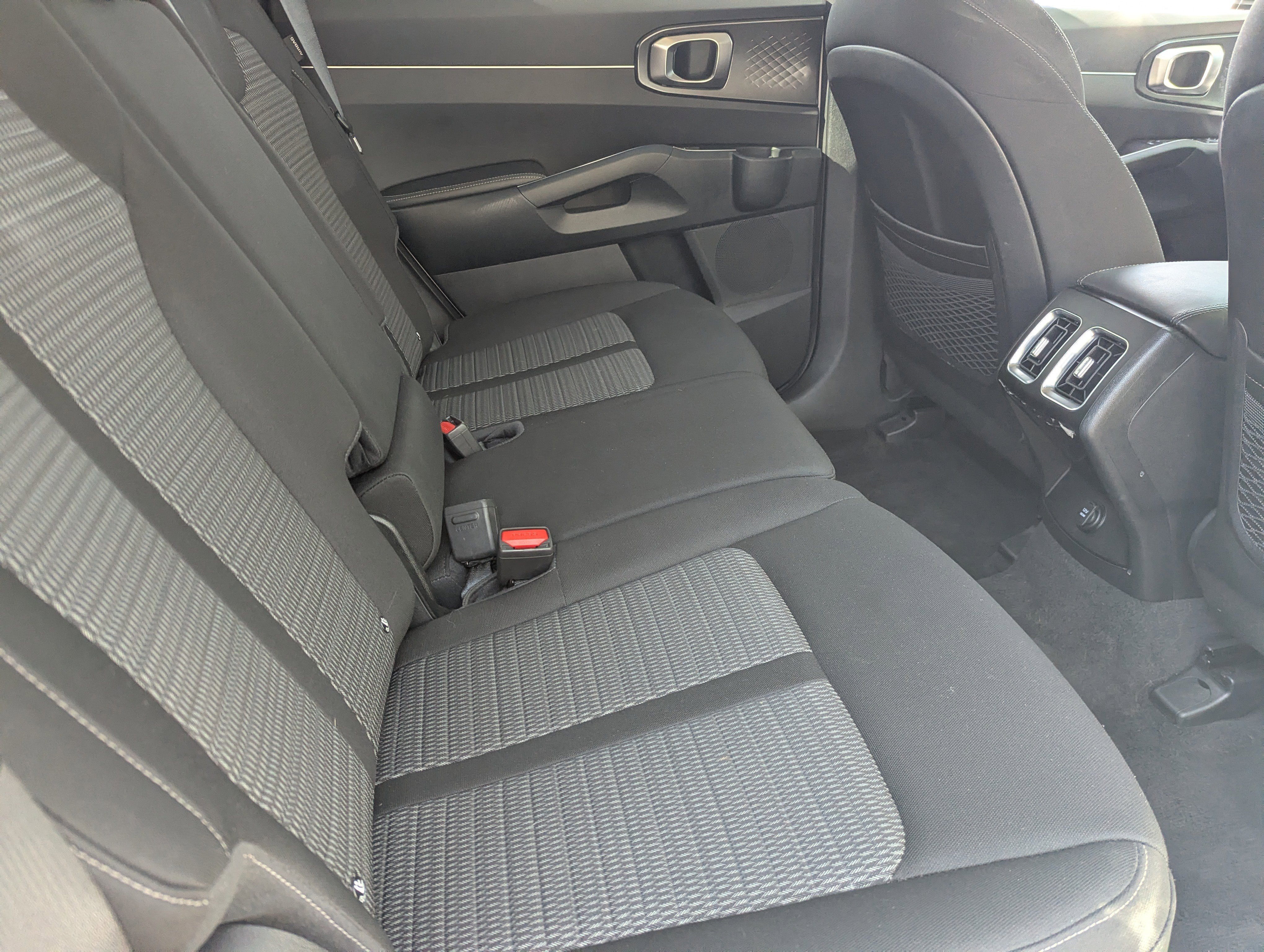 Certified 2025 Kia Sorento LX image 11