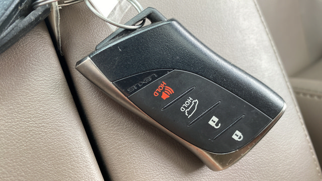 Used 2022 Lexus GX 460 Luxury w/ Accessory Package AWD/4WD image 21
