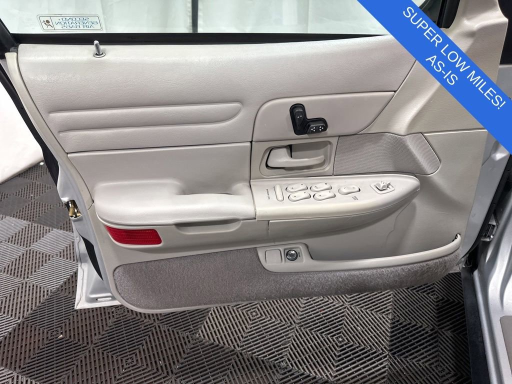 Used 1998 Ford Crown Victoria LX RWD image 21