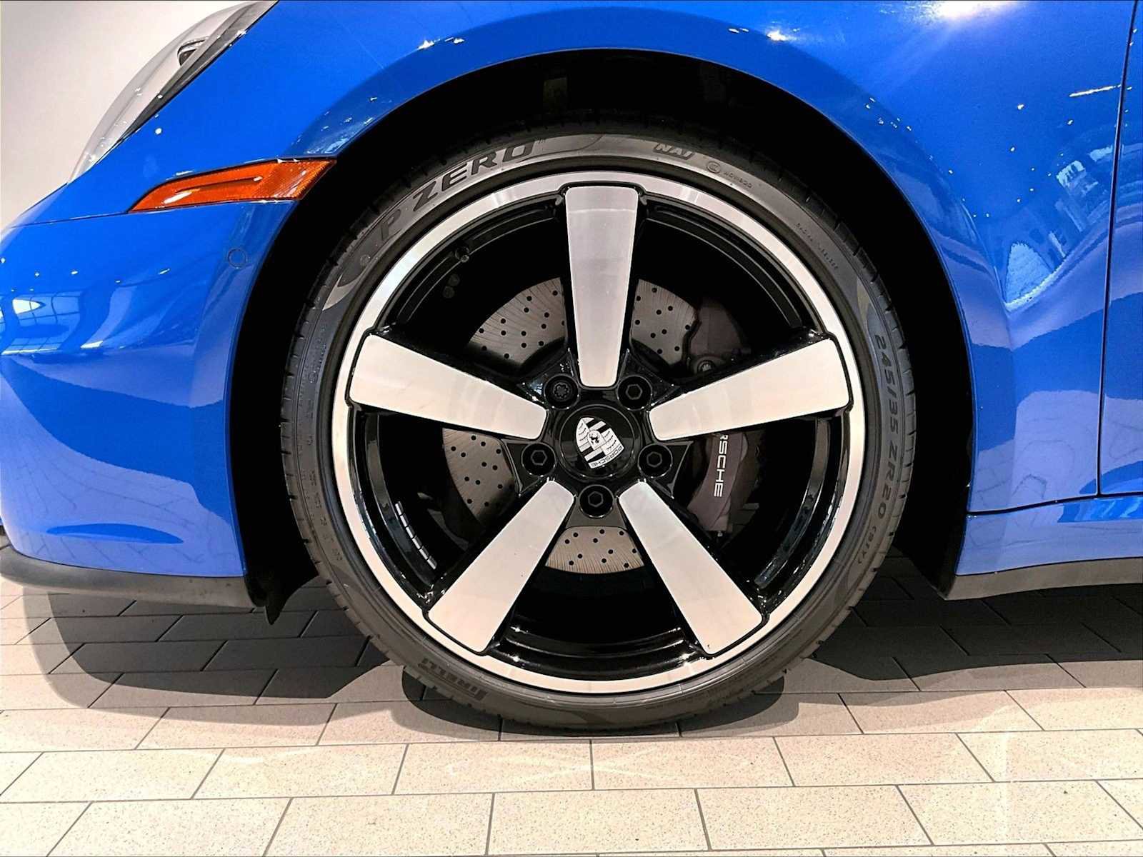 Used 2025 Porsche 911 Carrera S image 14